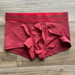 Calvin Klein | Tonal Logo Low Rise Trunks in Red Syrah (Small)